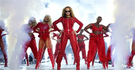 beyoncé renaissance themed outfits